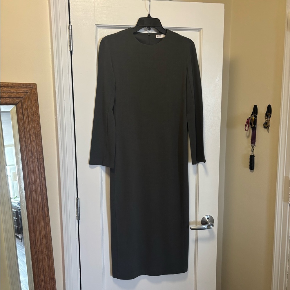 Elegant dark gray Midi Dress